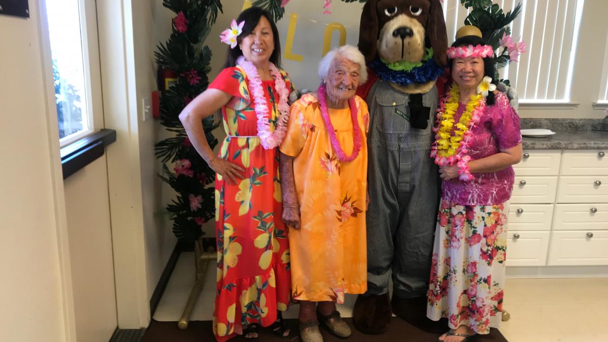 2019 Adventure Seeking Seniors Summer Luau Photo: Seniors in Hawaiian Dress